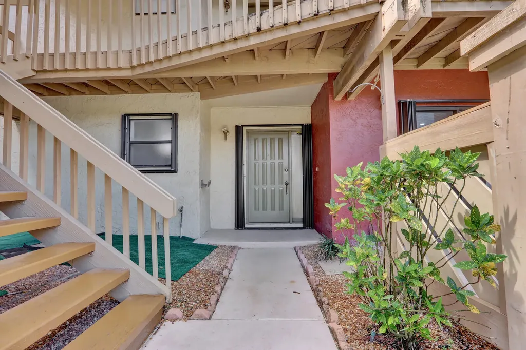 12989 Odessa Trail Wellington FL 33414