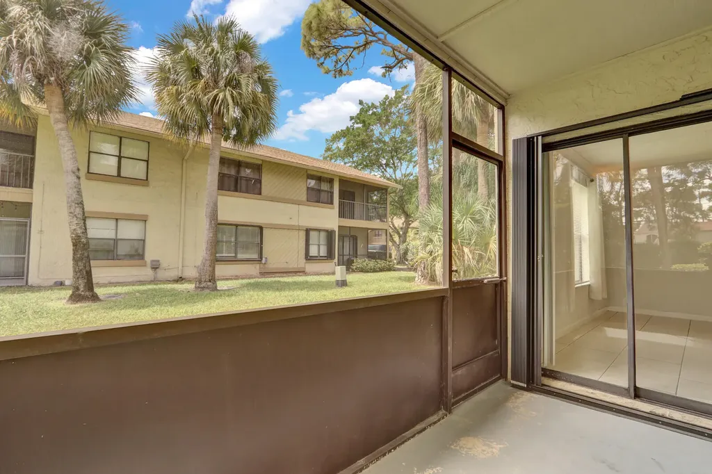 12989 Odessa Trail Wellington FL 33414