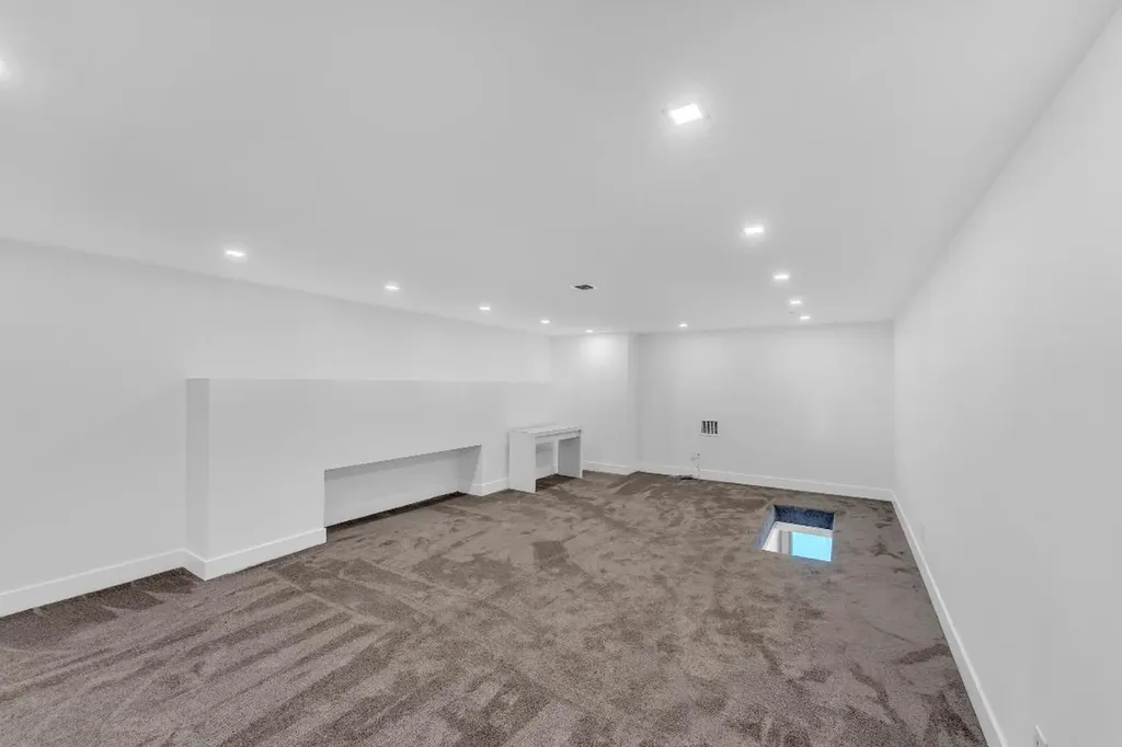 2401 NE 13th Street Fort Lauderdale FL 33304