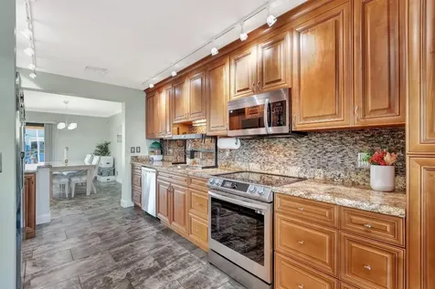 732 NE 12th Terrace Boynton Beach FL 33435