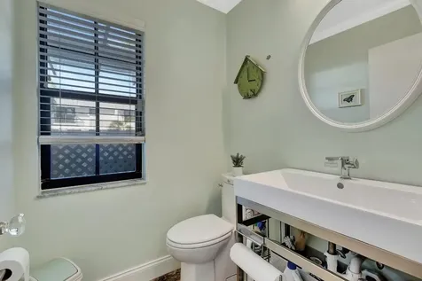732 NE 12th Terrace Boynton Beach FL 33435