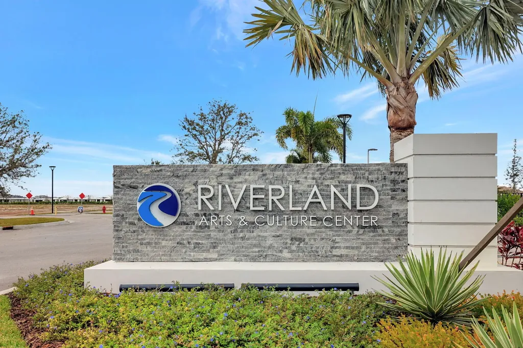 12416 SW Blue Mangrove Parkway Port St Lucie FL 34987