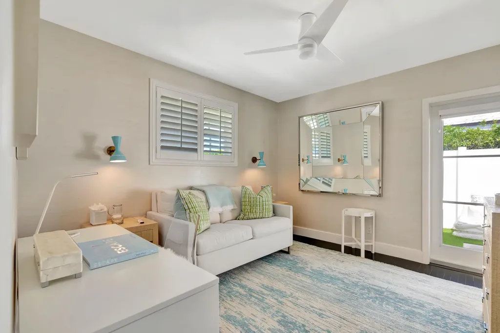 136 Worth Court S West Palm Beach FL 33405
