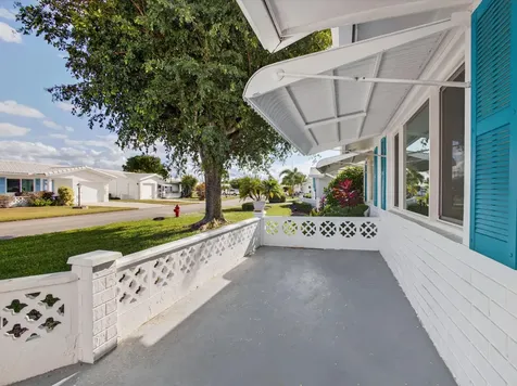 2003 SW 17th Street Boynton Beach FL 33426