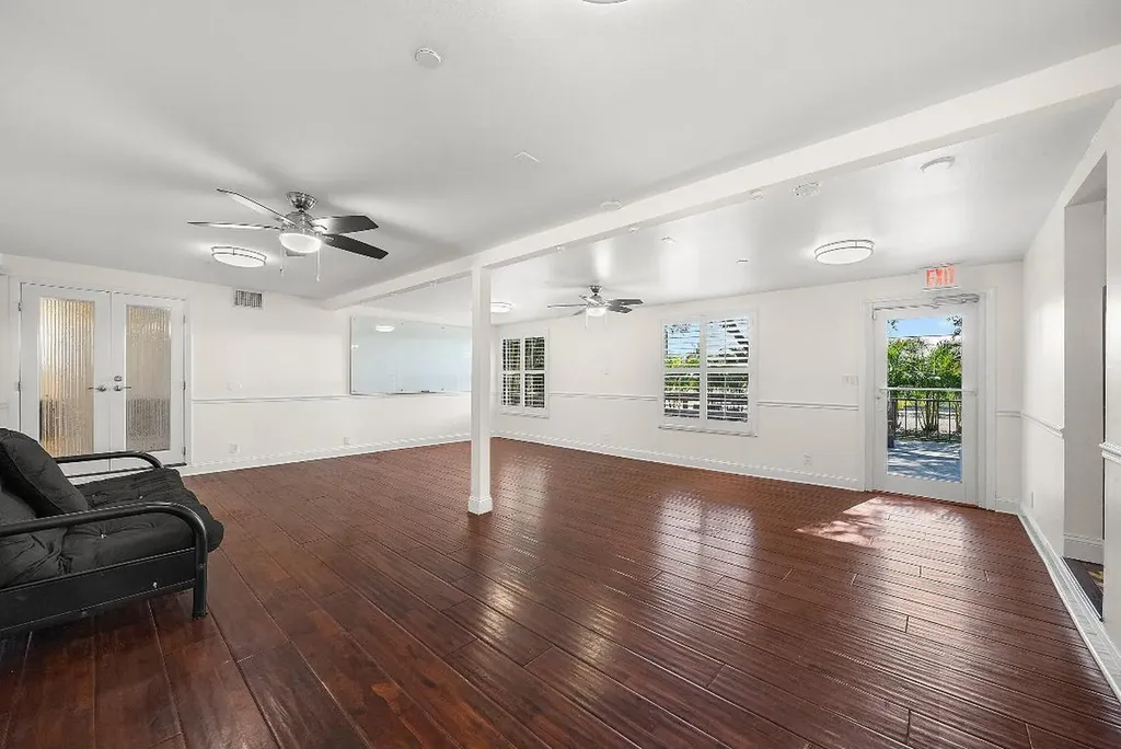 112 SE 10th Street Delray Beach FL 33483