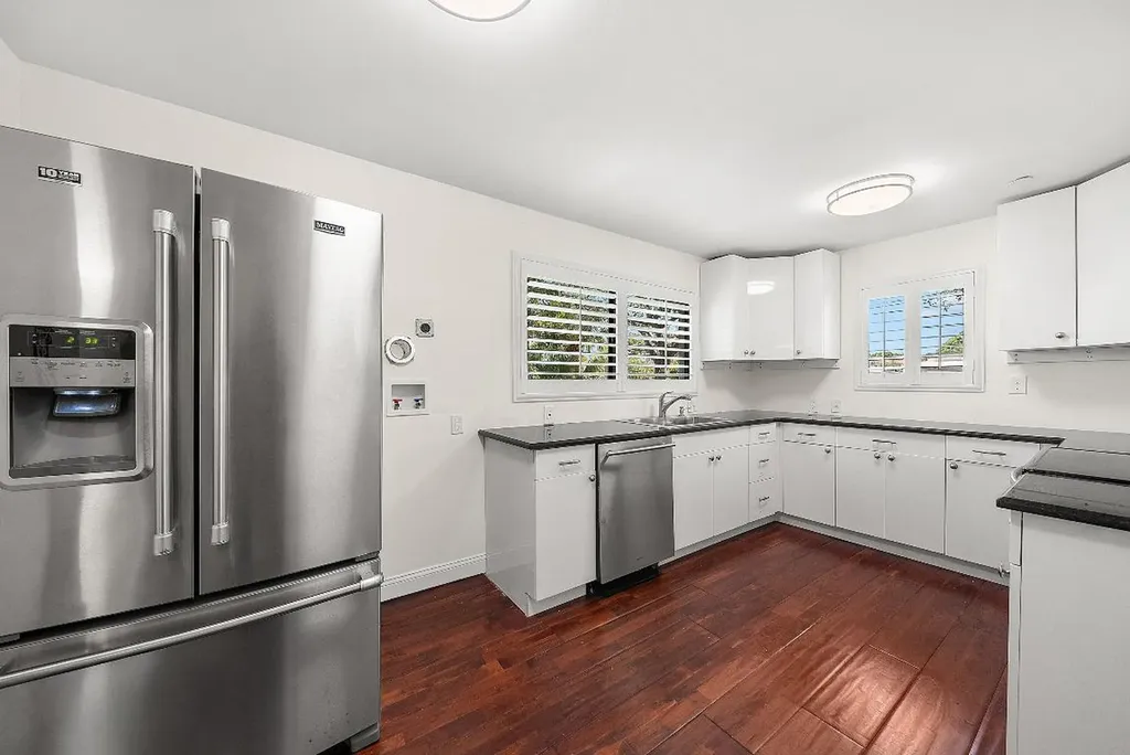 112 SE 10th Street Delray Beach FL 33483