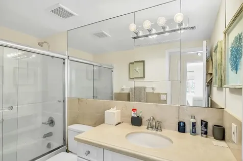 250 N Bradley Place Palm Beach FL 33480