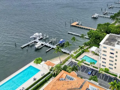 250 N Bradley Place Palm Beach FL 33480