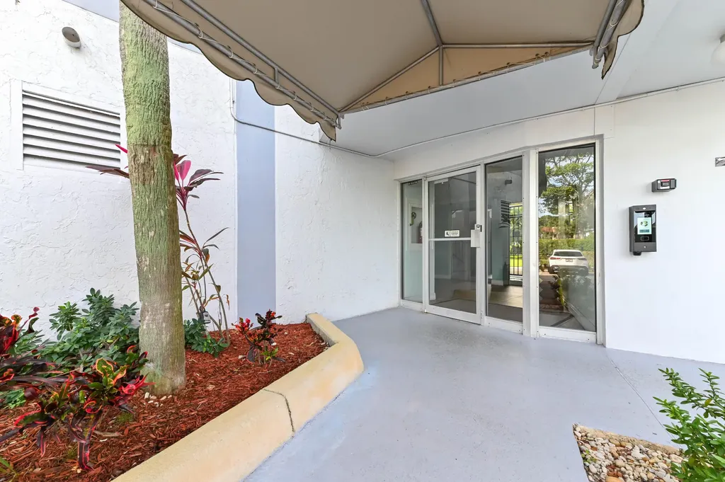 198 NW 67th Street Boca Raton FL 33487
