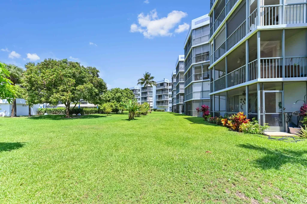 198 NW 67th Street Boca Raton FL 33487