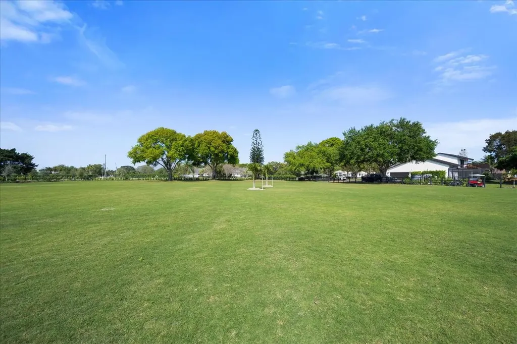 2040 Galloway Trail Wellington FL 33414