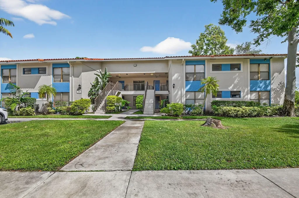 1601 Windorah Way West Palm Beach FL 33411