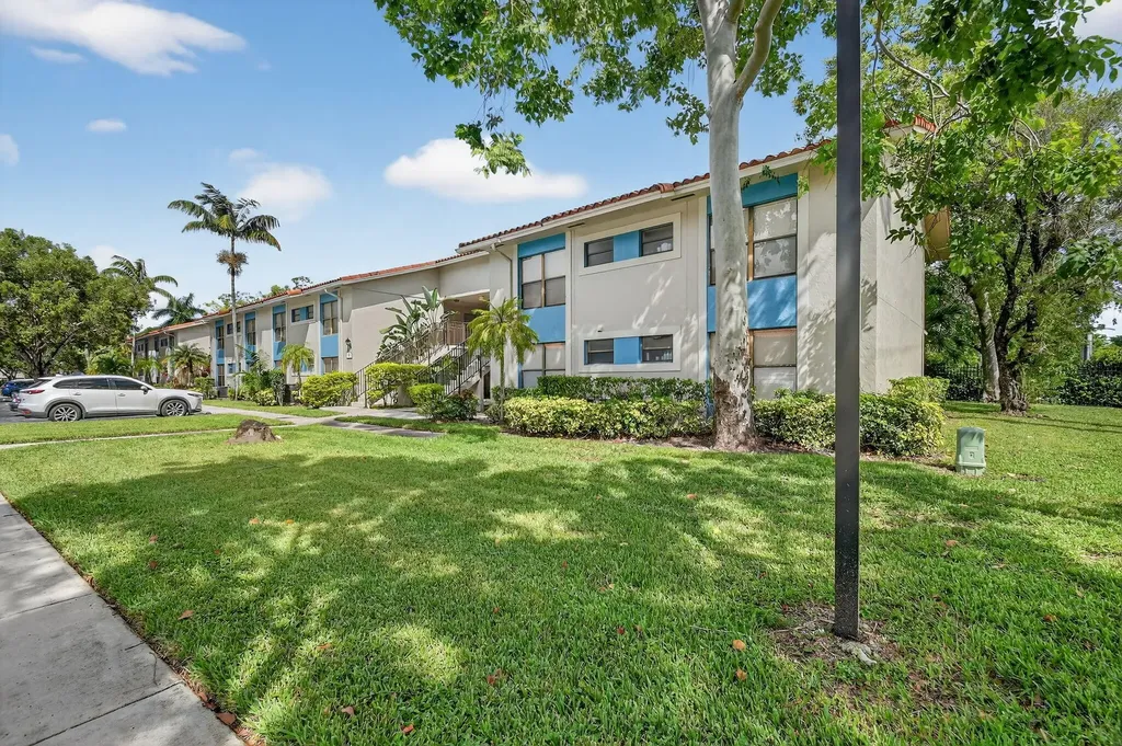 1601 Windorah Way West Palm Beach FL 33411