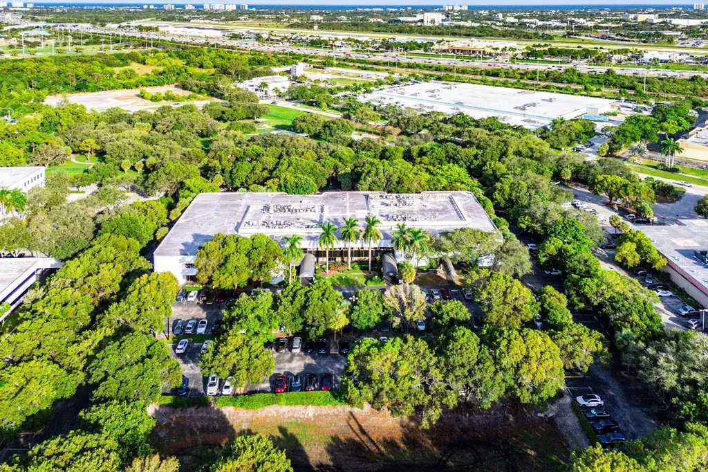 2900 N Military Trail Boca Raton FL 33431