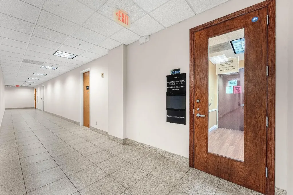 2900 N Military Trail Boca Raton FL 33431