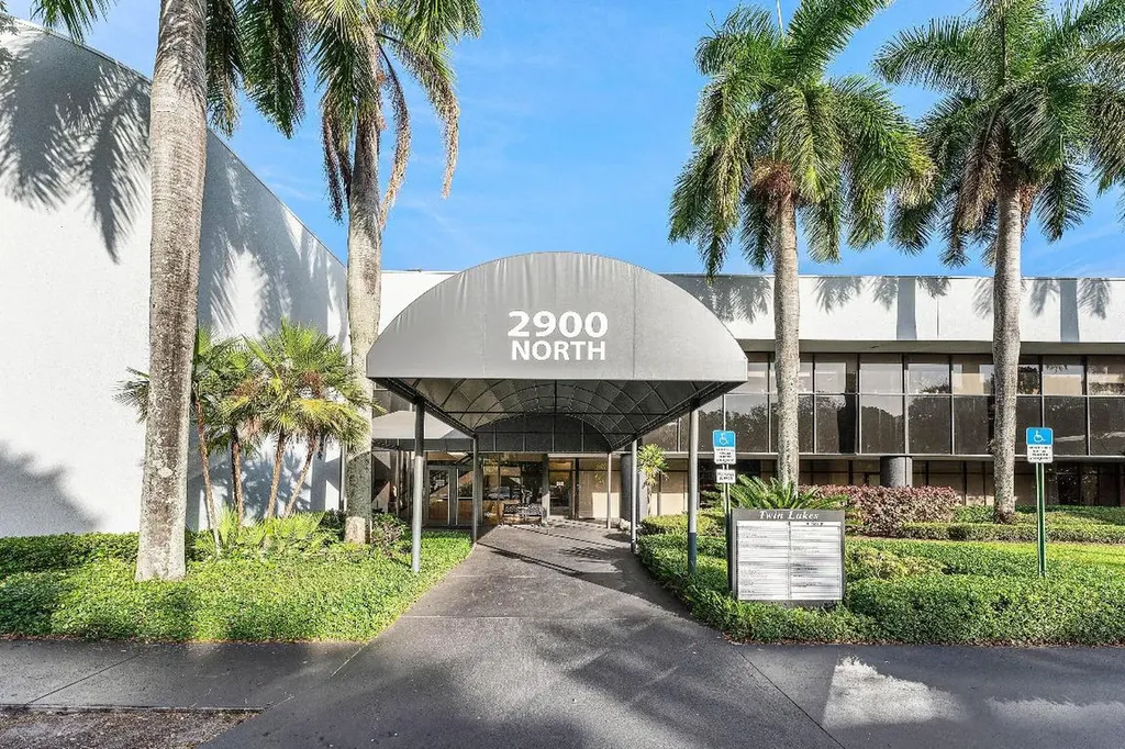 2900 N Military Trail Boca Raton FL 33431