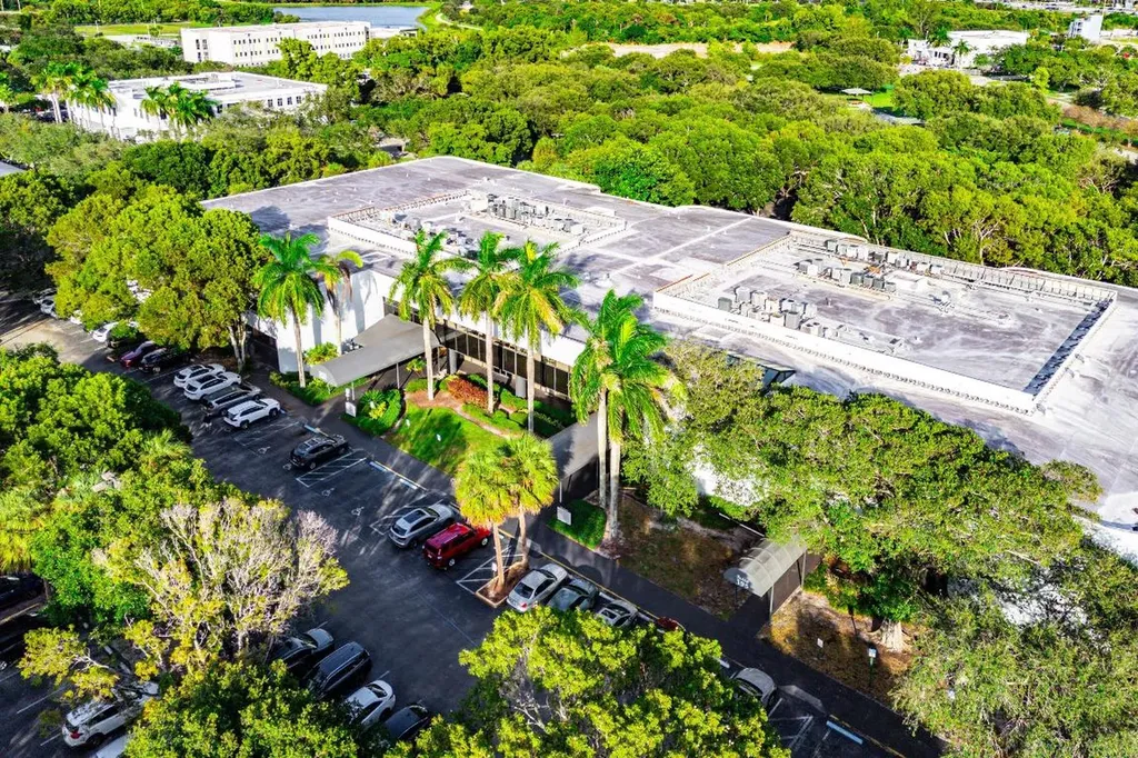 2900 N Military Trail Boca Raton FL 33431