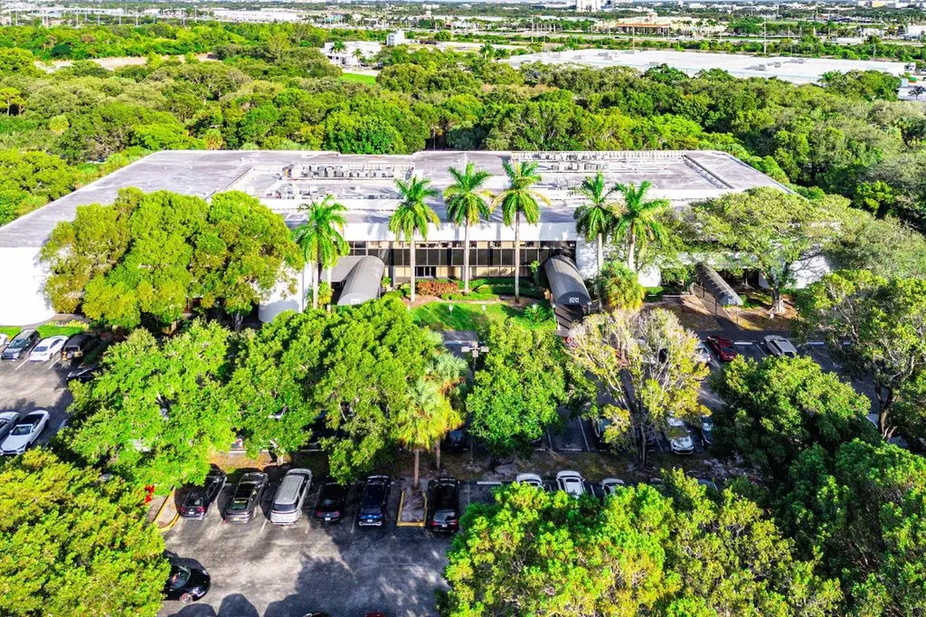 2900 N Military Trail Boca Raton FL 33431