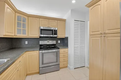 18051 104th Terrace S Boca Raton FL 33498