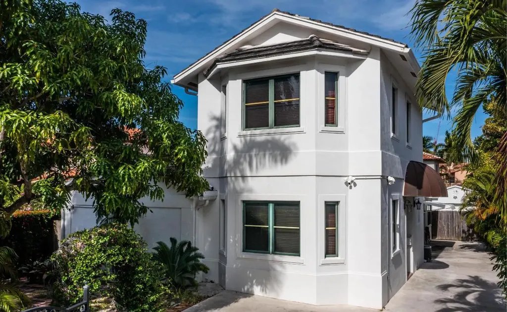 217 Sunset Road West Palm Beach FL 33401