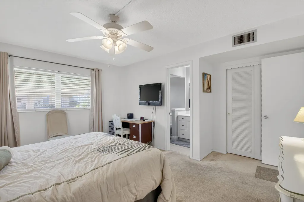 2152 NE 1st Way Boynton Beach FL 33435