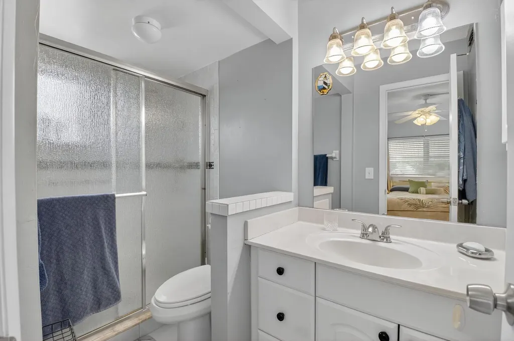 2152 NE 1st Way Boynton Beach FL 33435