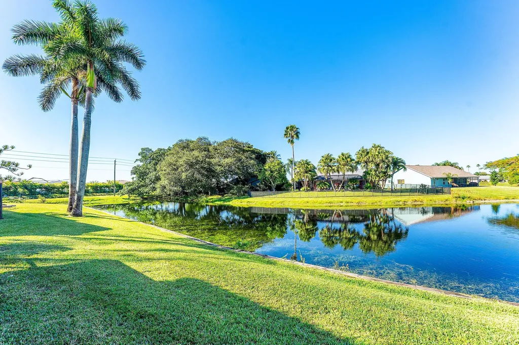 19931 Villa Lante Place Boca Raton FL 33434