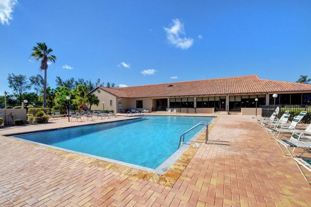 8300 Waterline Drive Boynton Beach FL 33472