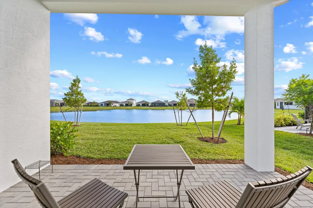 4823 Saint Armands Way Westlake FL 33470