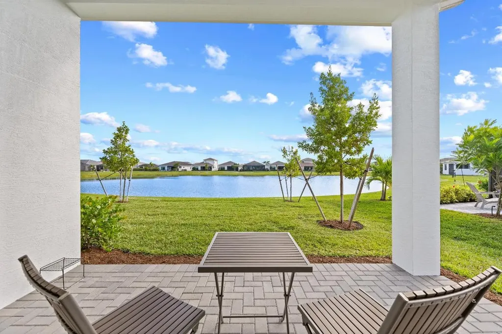 4823 Saint Armands Way Westlake FL 33470