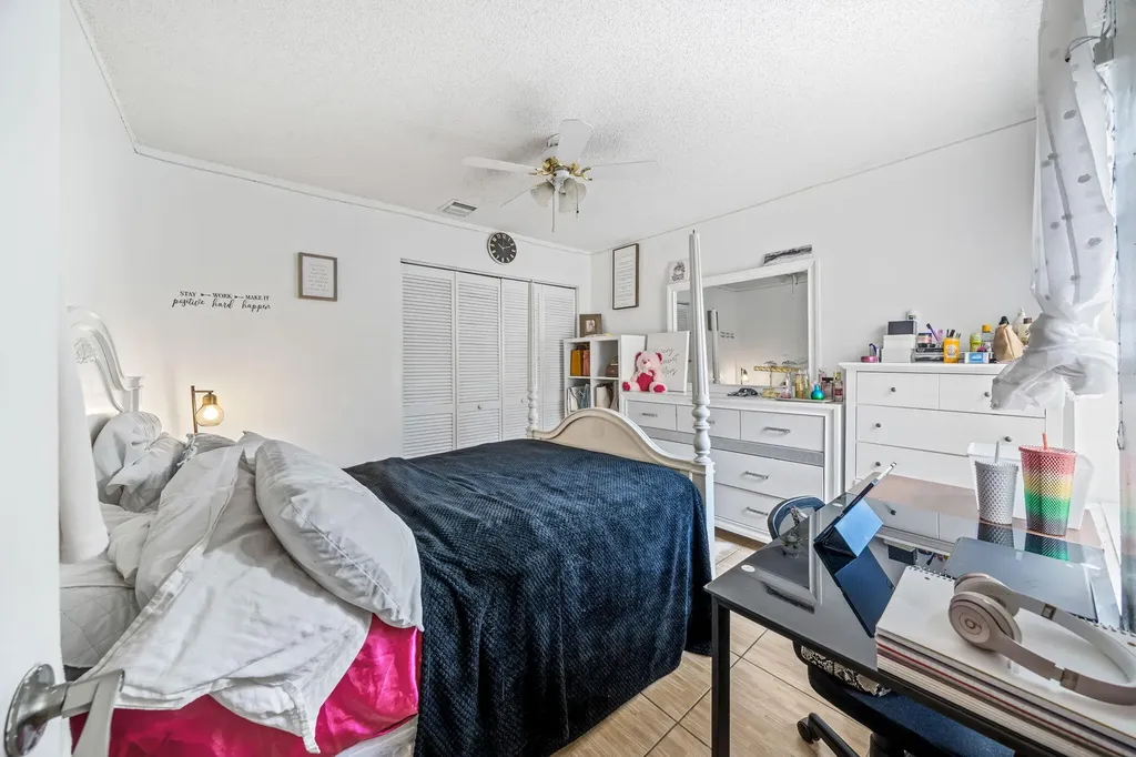 6892 Perdido Bay Terrace Lake Worth FL 33463