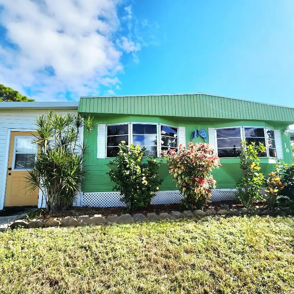 16 S Granada Lane Port St Lucie FL 34952