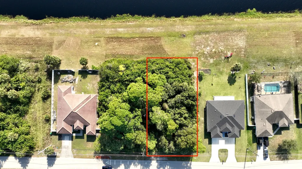 850 SW Sultan Drive Port St Lucie FL 34953