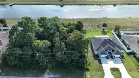 850 SW Sultan Drive Port St Lucie FL 34953