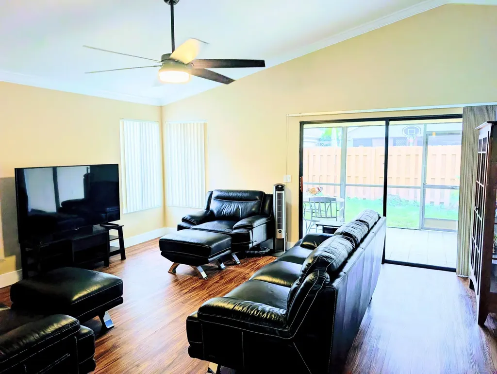 3450 NW 21st Street Coconut Creek FL 33066