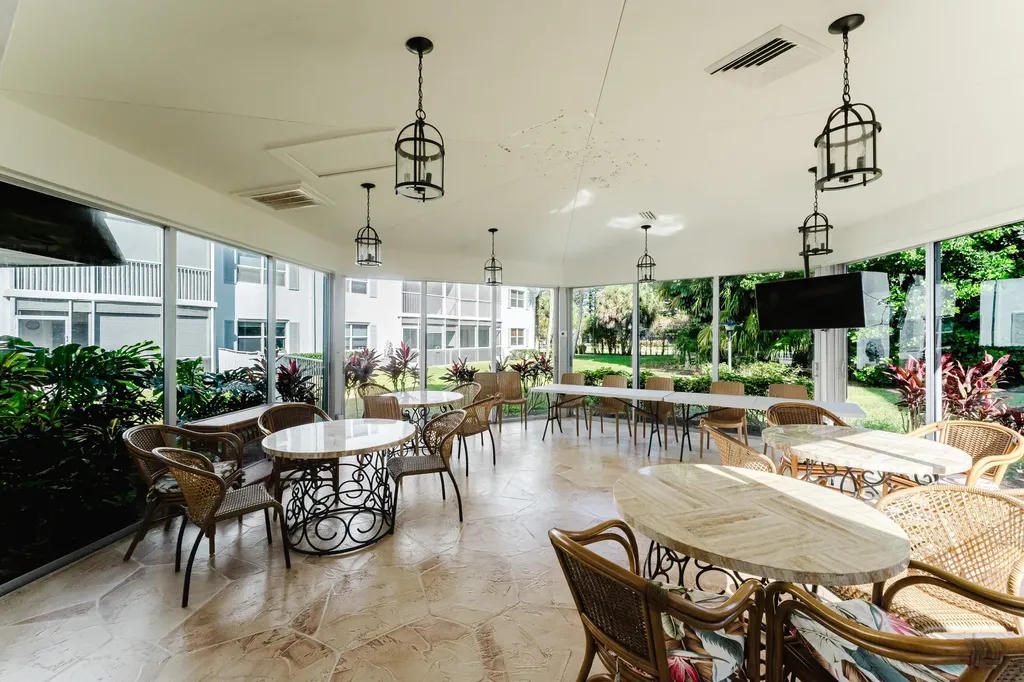 800 E Camino Real Boca Raton FL 33432