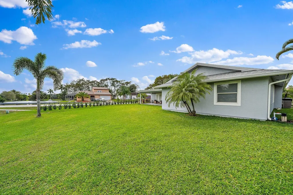 1342 Essex Drive Wellington FL 33414