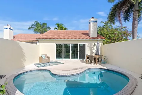 2211 Las Casitas Drive Wellington FL 33414