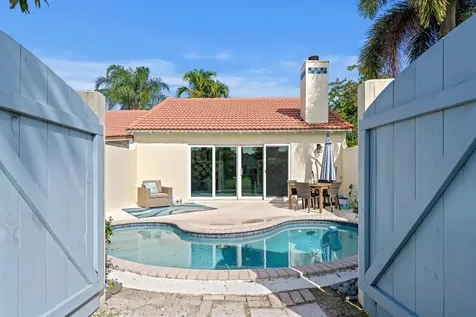 2211 Las Casitas Drive Wellington FL 33414
