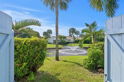 2211 Las Casitas Drive Wellington FL 33414