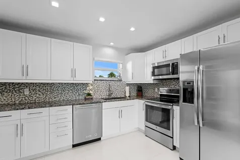 2211 Las Casitas Drive Wellington FL 33414