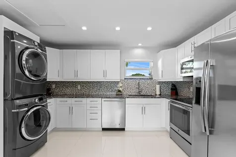 2211 Las Casitas Drive Wellington FL 33414