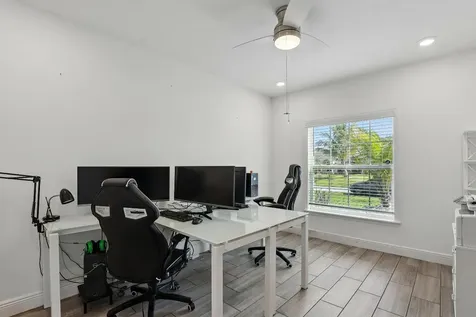 1041 SW Dartmouth Avenue Port St Lucie FL 34953