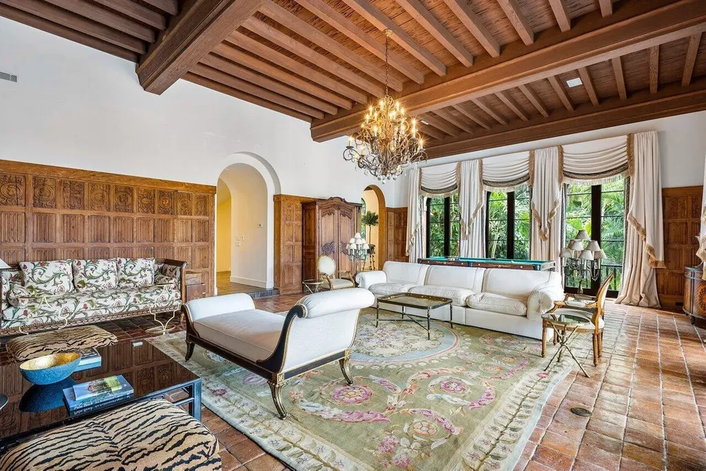 12 Lagomar Road Palm Beach FL 33480
