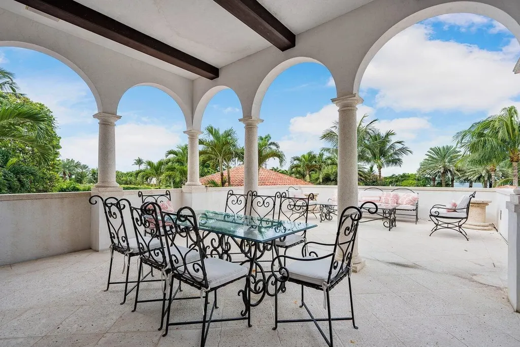 12 Lagomar Road Palm Beach FL 33480