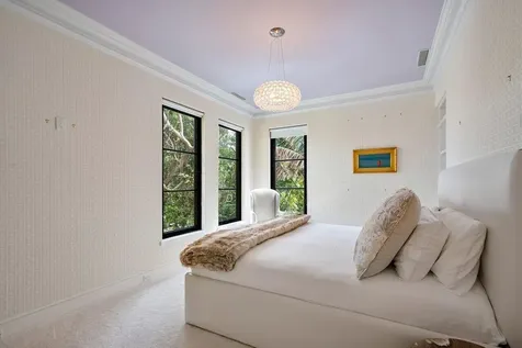 12 Lagomar Road Palm Beach FL 33480
