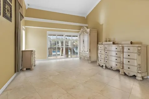 233 NE Sagamore Terrace Port St Lucie FL 34983