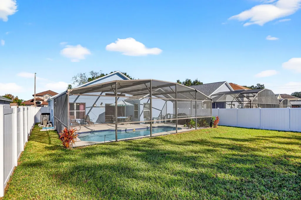 844 Casterton Circle Davenport FL 33897