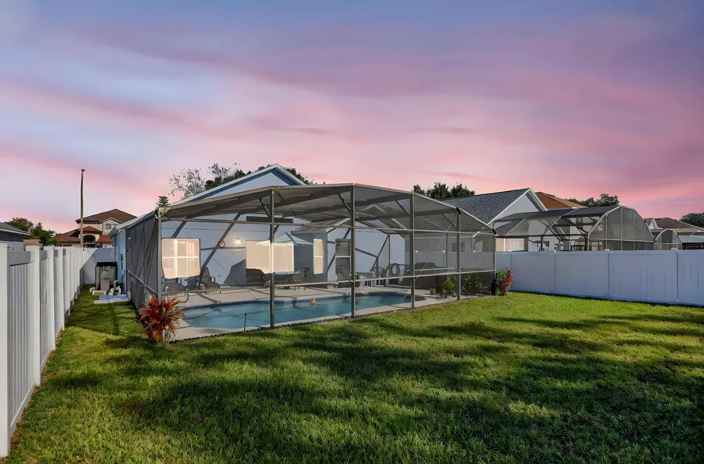 844 Casterton Circle Davenport FL 33897