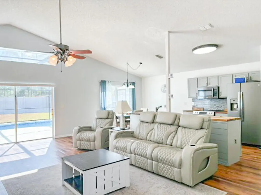 844 Casterton Circle Davenport FL 33897